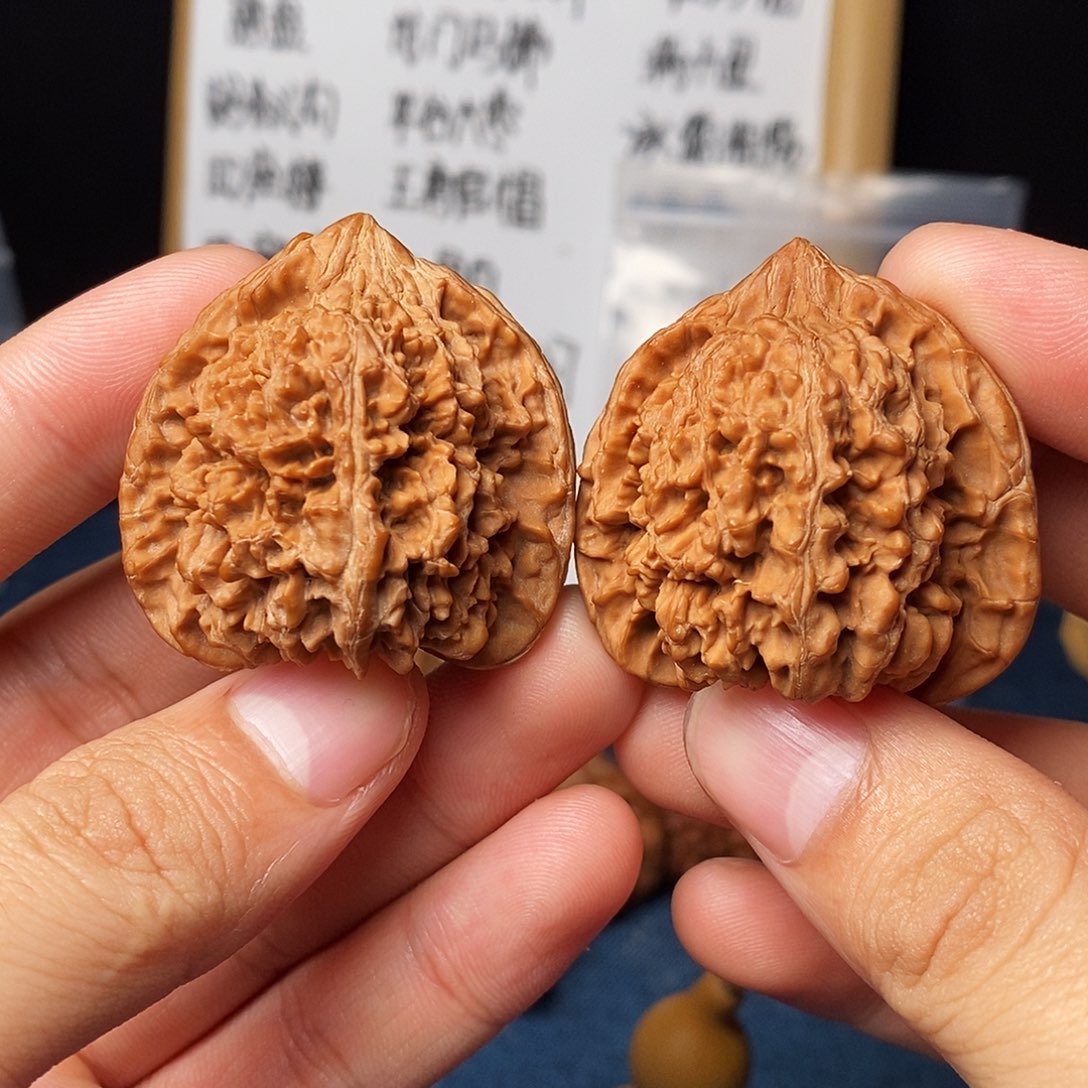文玩核桃手串满天星