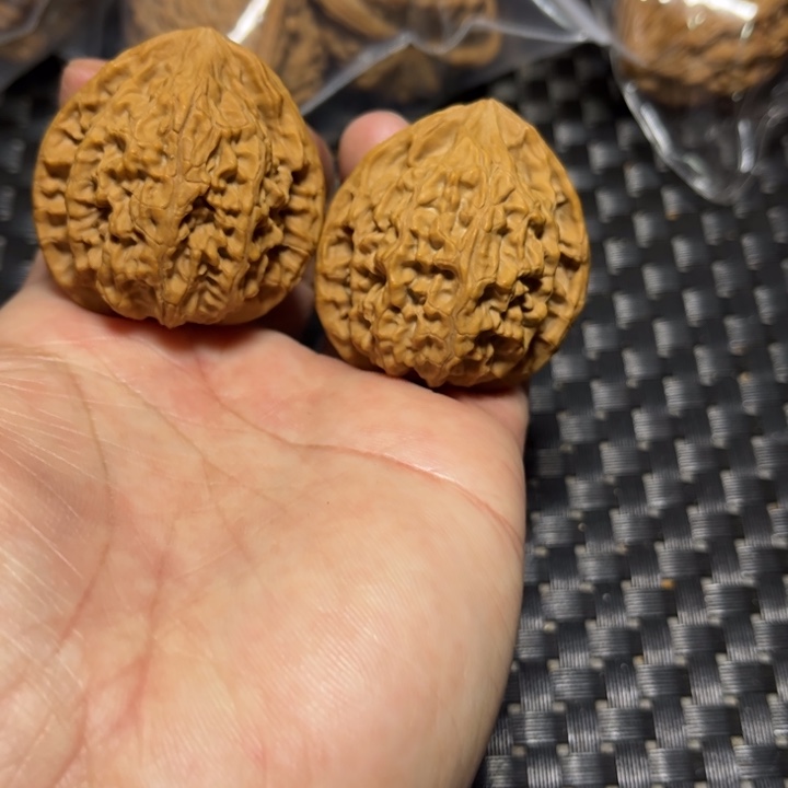 文玩核桃吊坠狮子毛