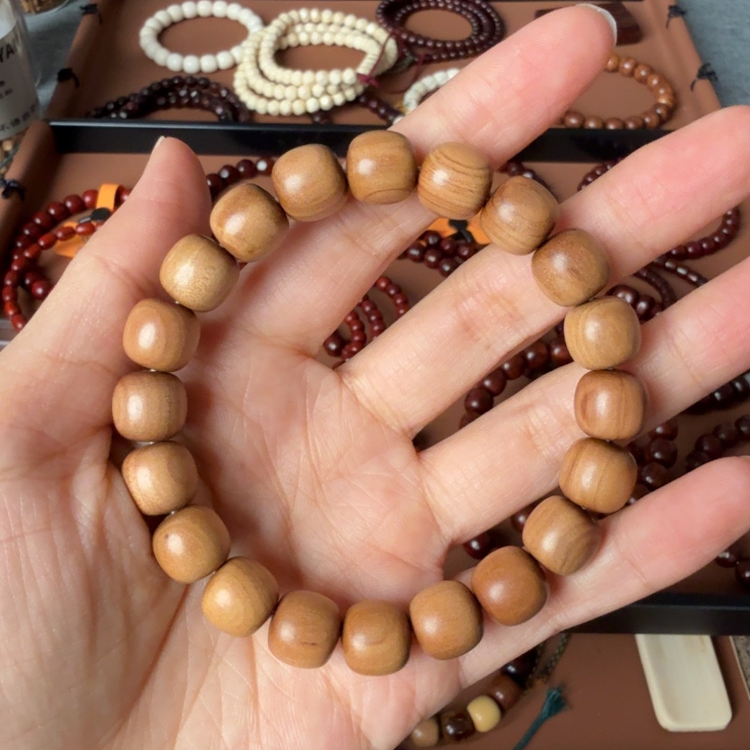 无事牌檀香木10.5*11 纹理多