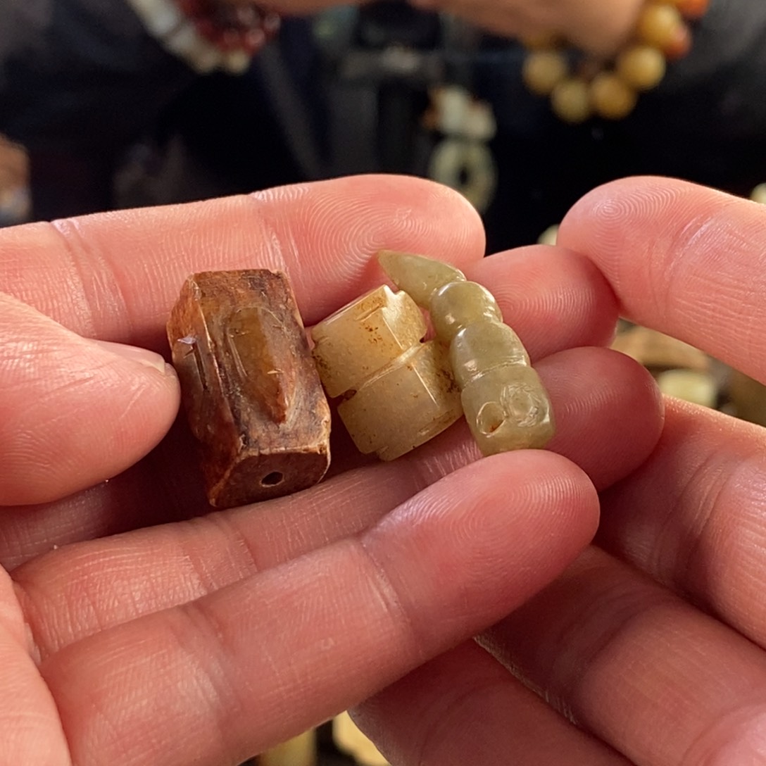 和田玉挂件未镶嵌绍***哥