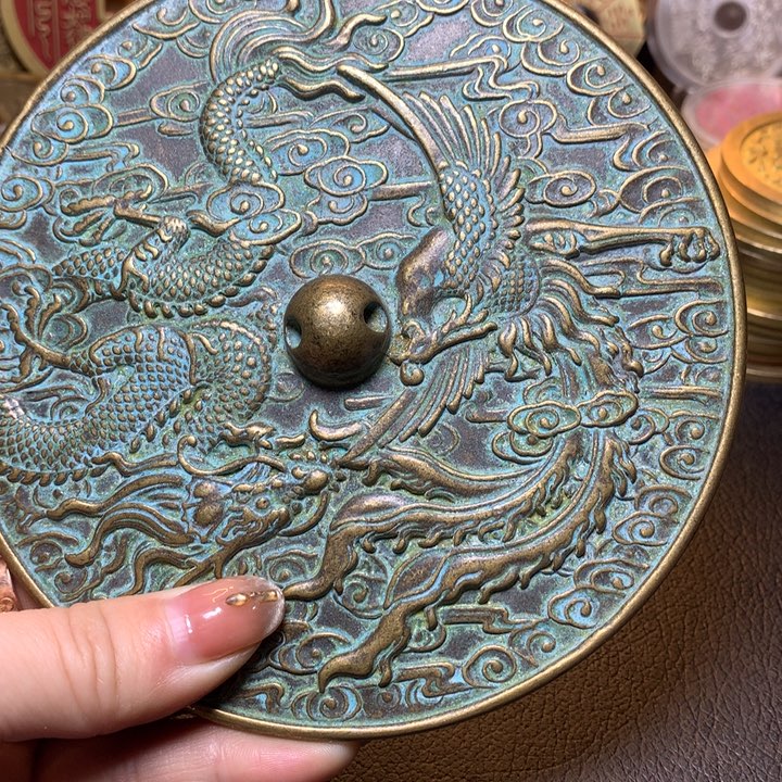 青***。铜现代工艺品花钱96