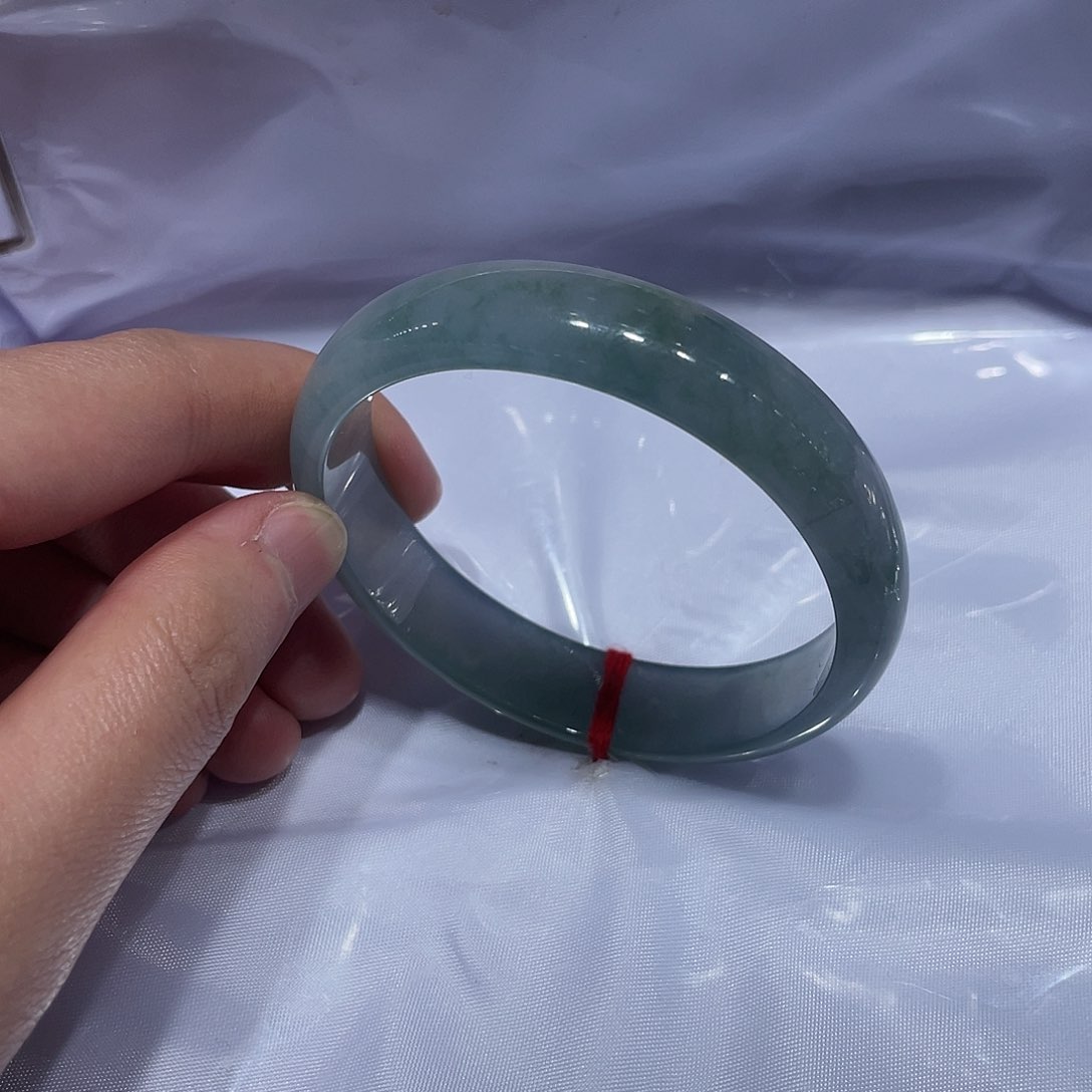 定制翡翠未镶嵌挂件