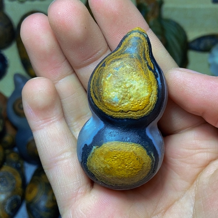 用***9大叶紫檀（黑酸枝木类）