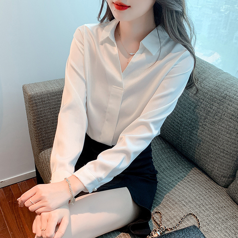 2025春季简约大方蓝色缎面衬衫女装显瘦长袖洋气质方领雪纺衫上衣