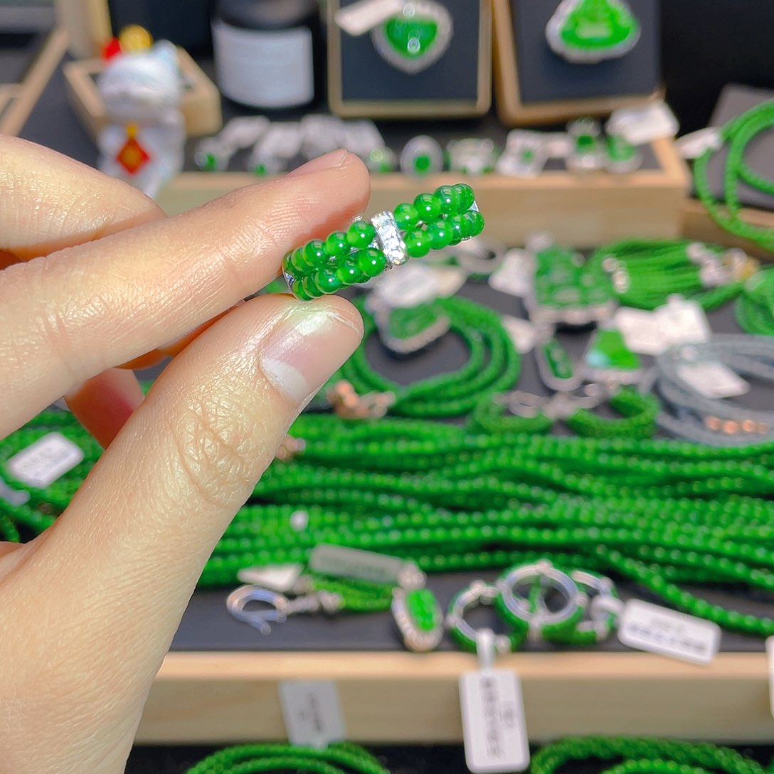 翡翠手链未镶嵌许*戒指卡3