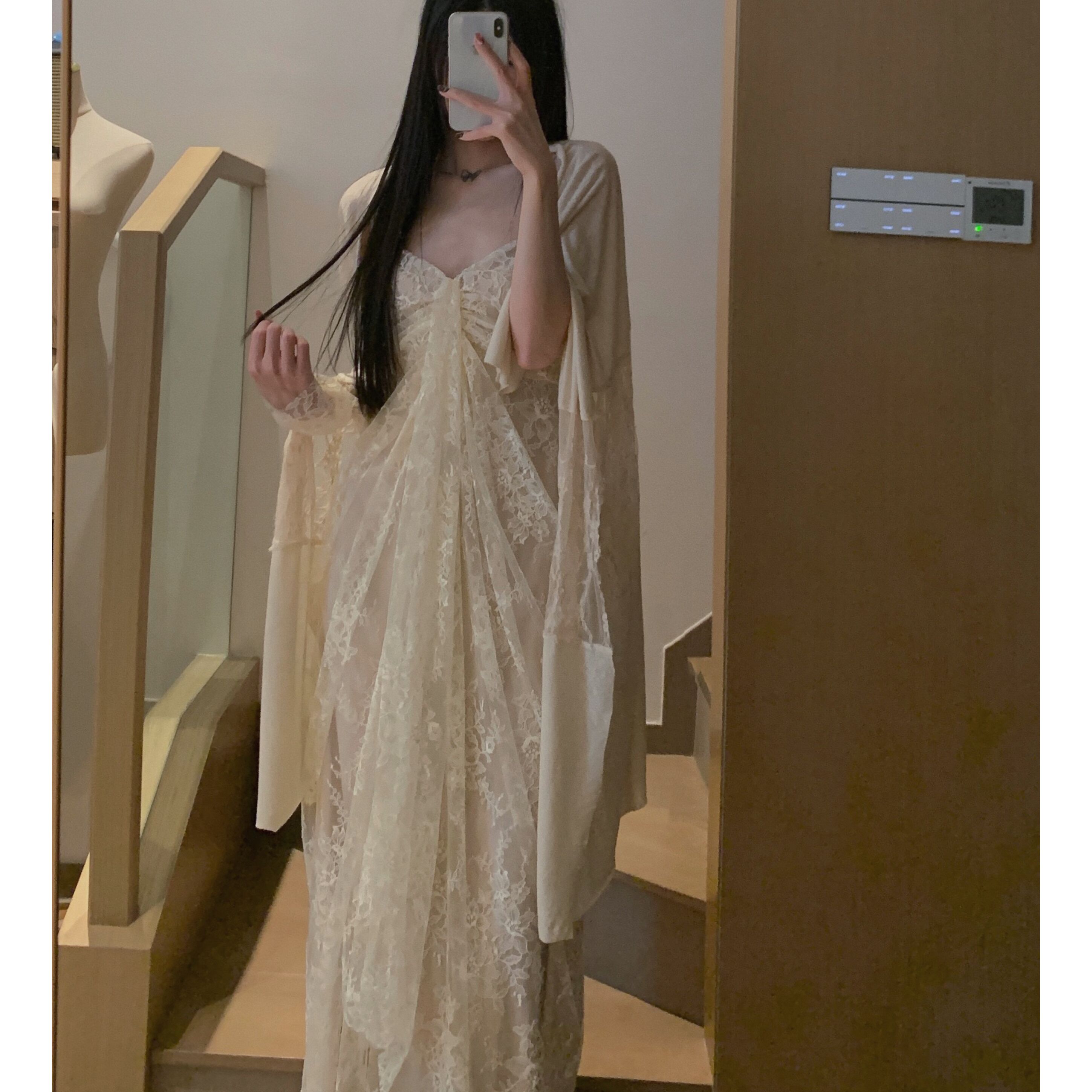 竹节针织拼接蕾丝披肩