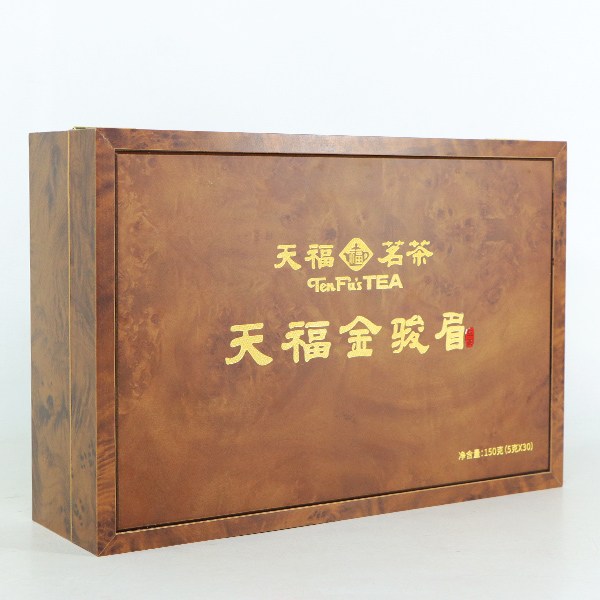 金骏眉红茶礼盒装，品质上乘口感醇厚