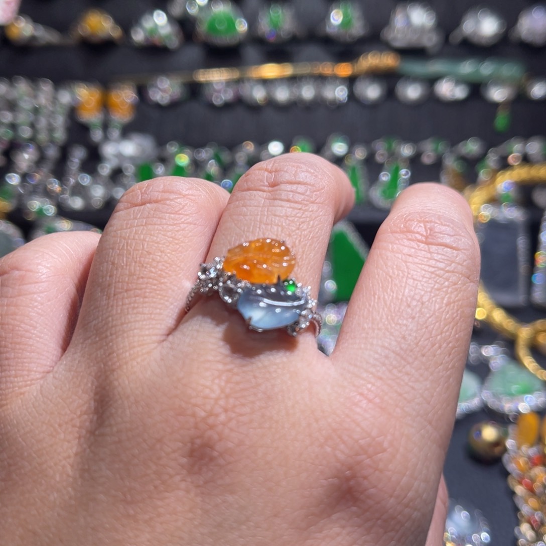 翡翠戒指18K金镶嵌叶子戒指