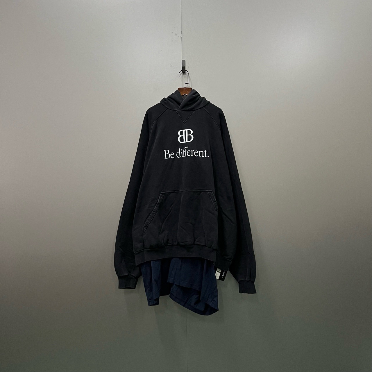 95新 Balenciaga/巴黎世家 （ab）黑色双B刺绣假两件3码/全新