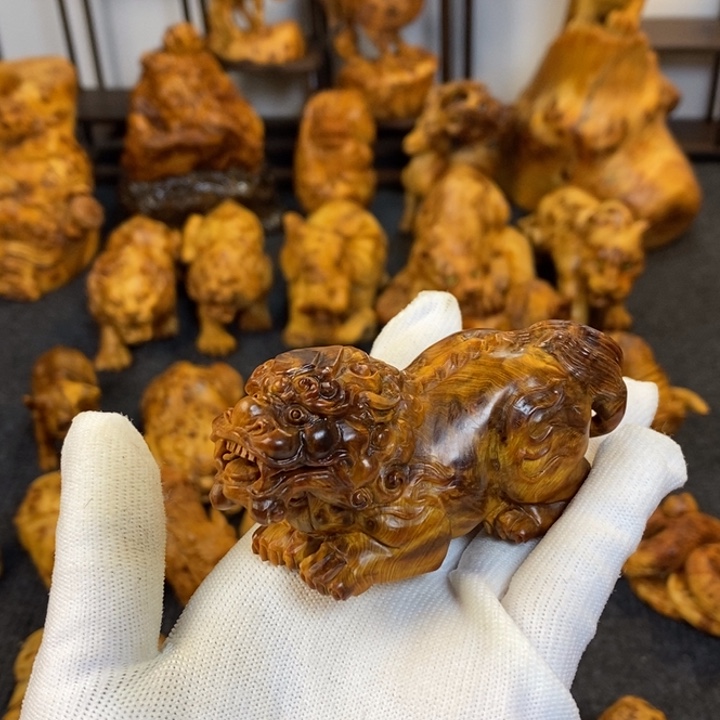 柏木樊**烦貔貅手把件，