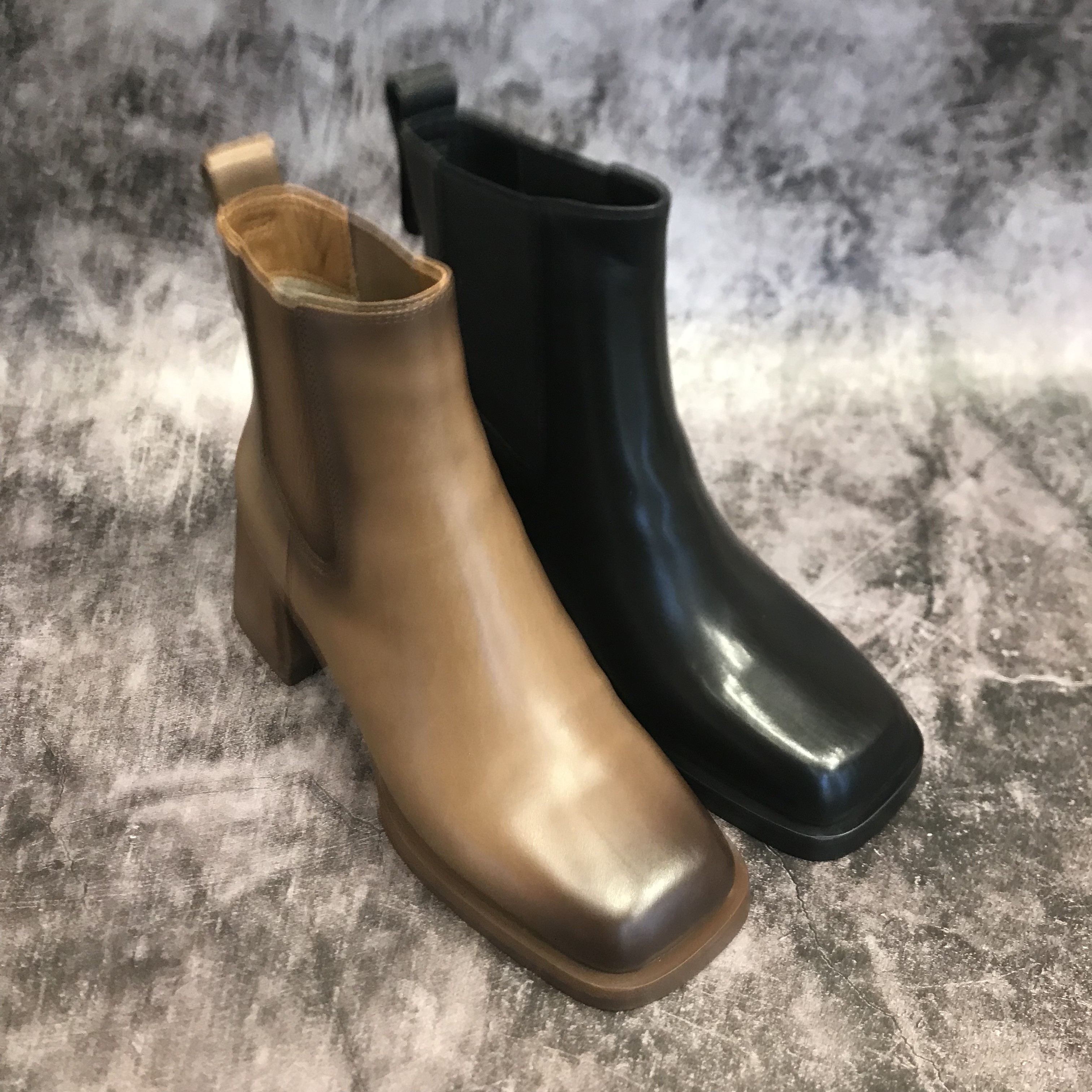 高跟休闲风时尚时装短靴圆头复古方头粗跟