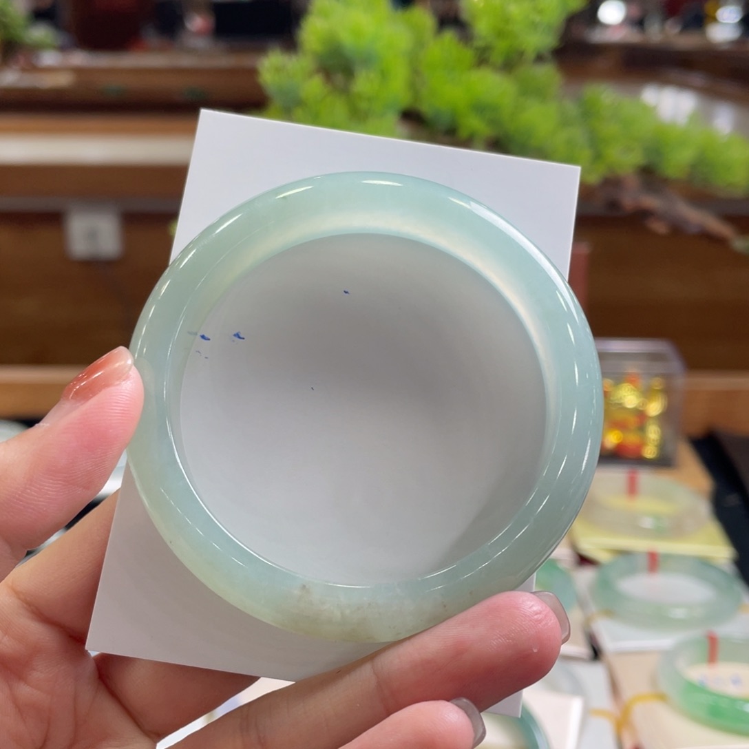 翡翠手镯未镶嵌56.6 正圈 有棉