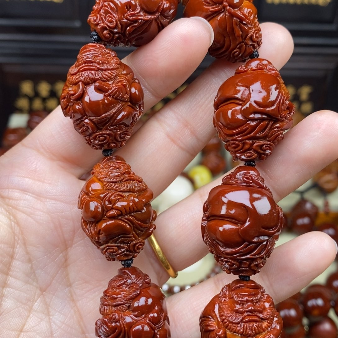 宜***宴橄榄核吊坠钟馗伏魔