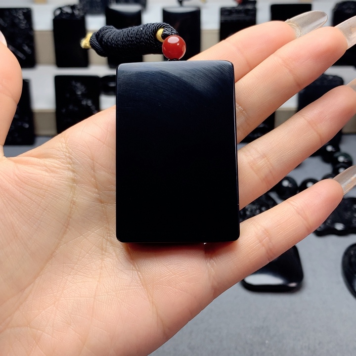 和田玉（墨玉）挂件未镶嵌来*