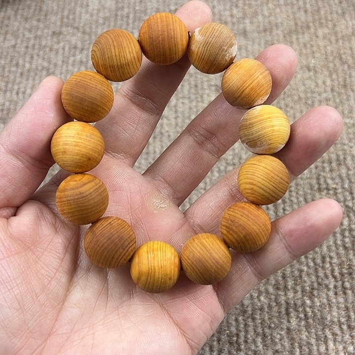 木太行崖柏1.8陈化。。。。。。