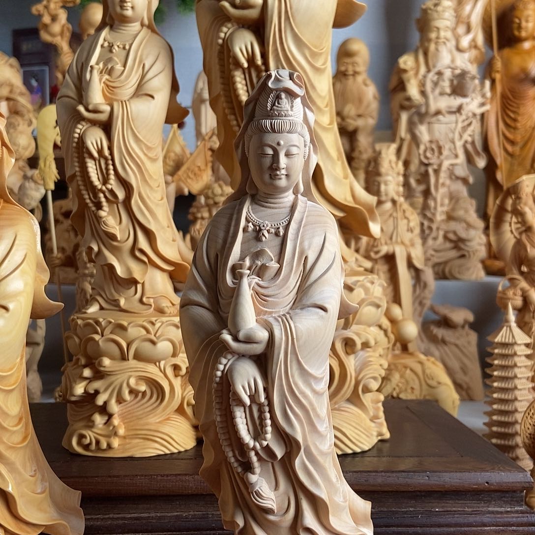 木小叶黄杨木雕观音26cm