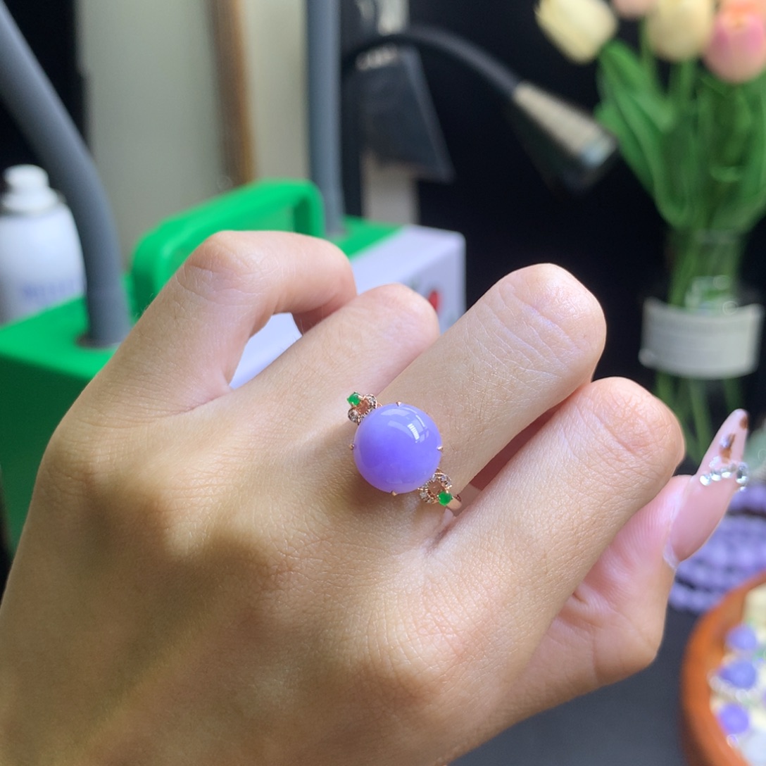 小***饼翡翠18K金镶嵌颈饰