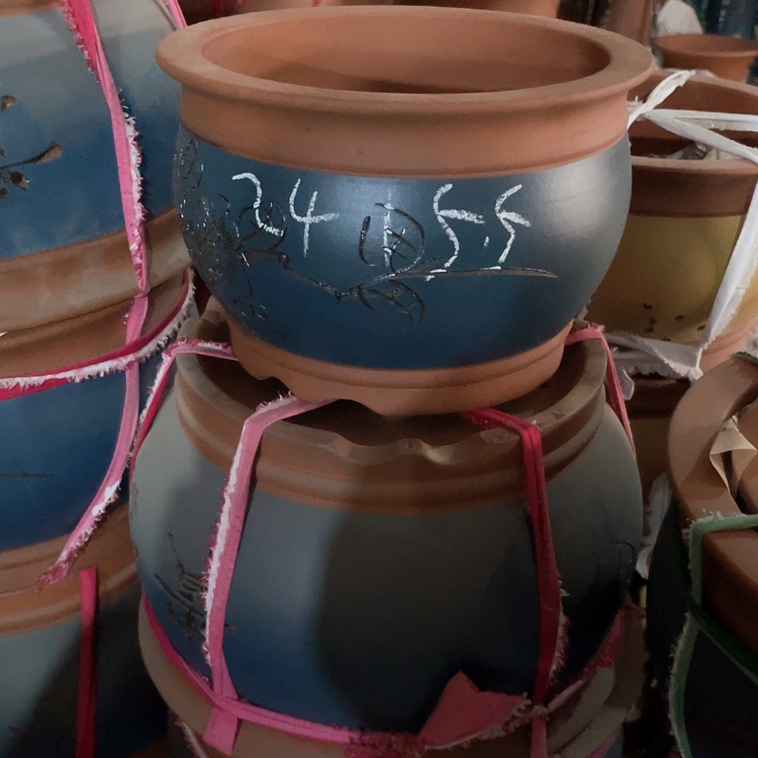 紫砂花盆金鱼缸盆一个