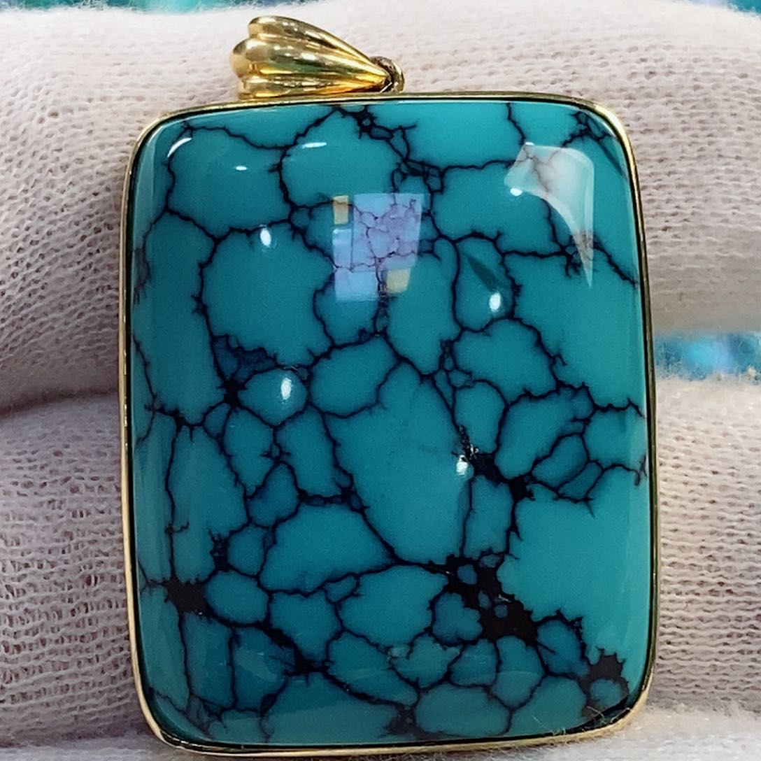 绿松石珠宝奇石18K金镶嵌