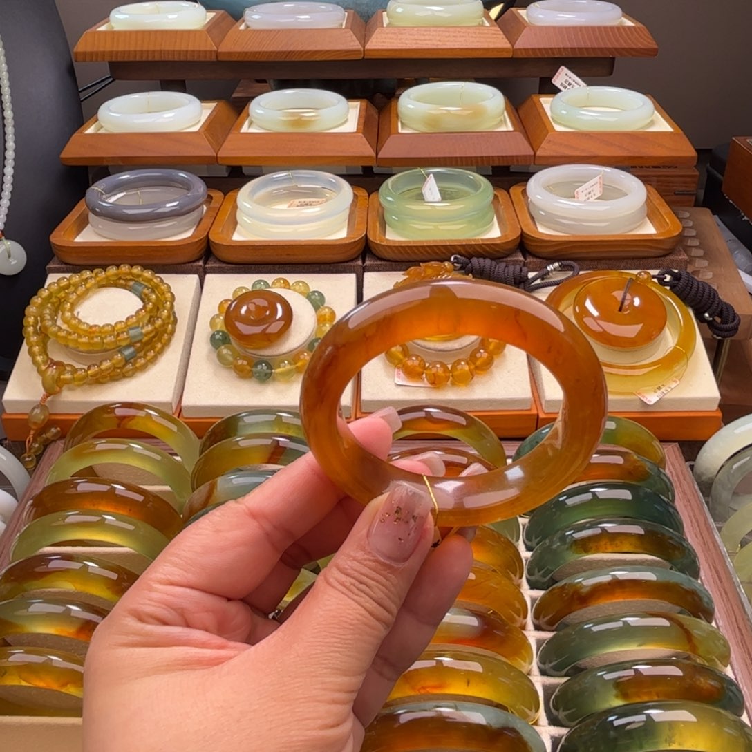 蛇纹石玉未镶嵌55-56