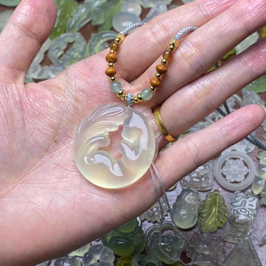 蛇纹石玉合金项链