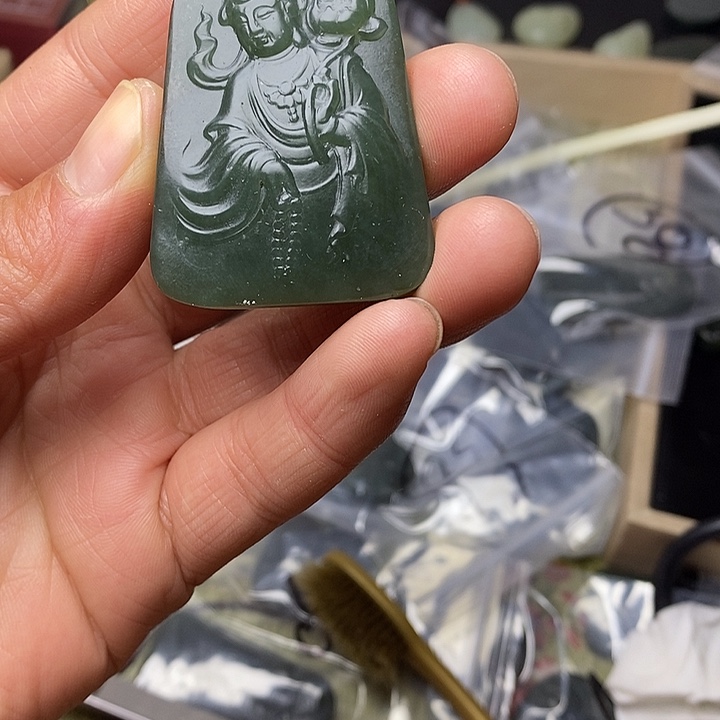 和田玉未镶嵌颈饰