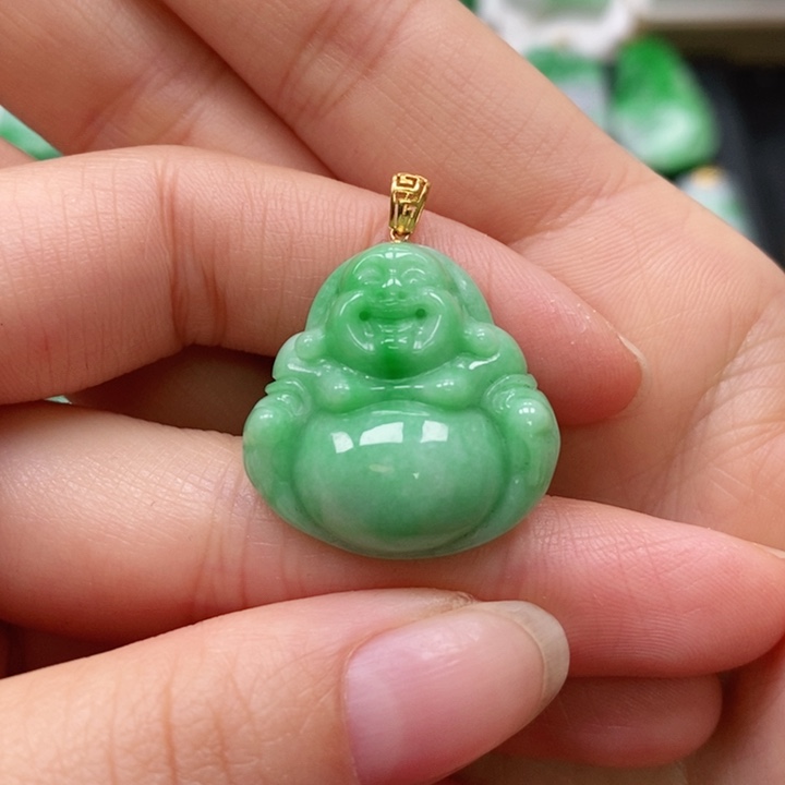 翡翠颈饰未镶嵌吊坠