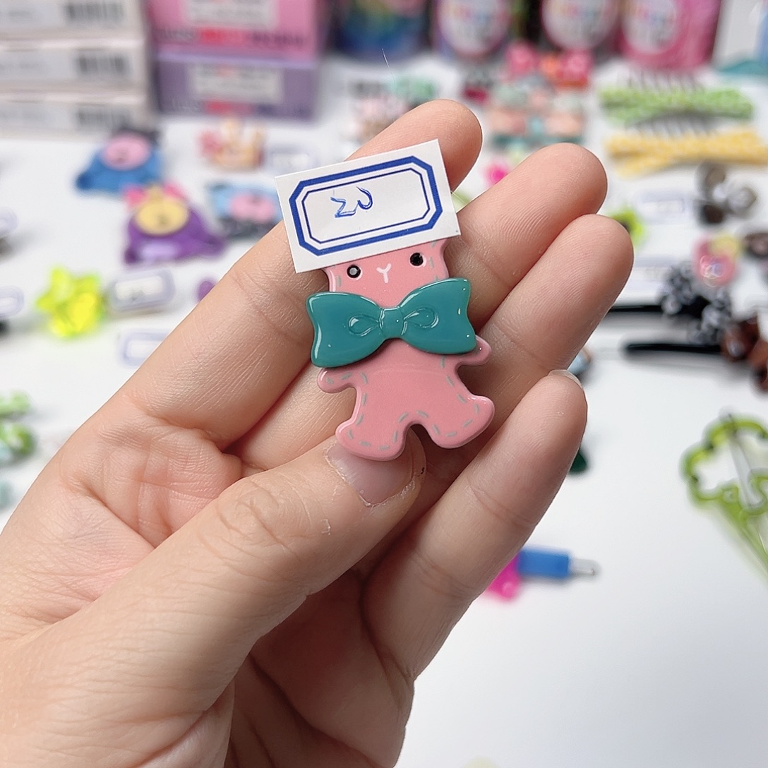 浅粉熊发夹韩国儿童