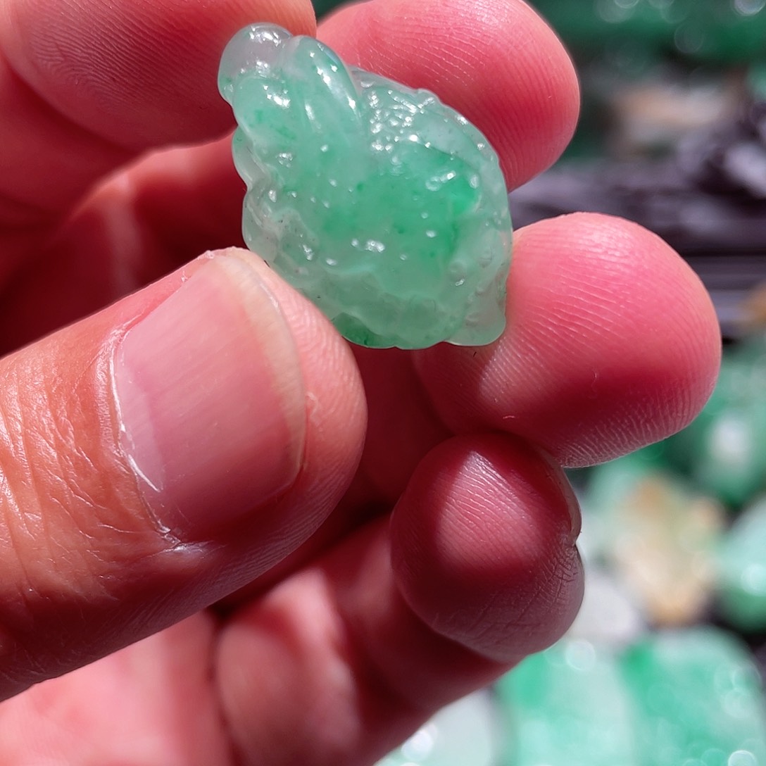 石英质玉颈饰未镶嵌