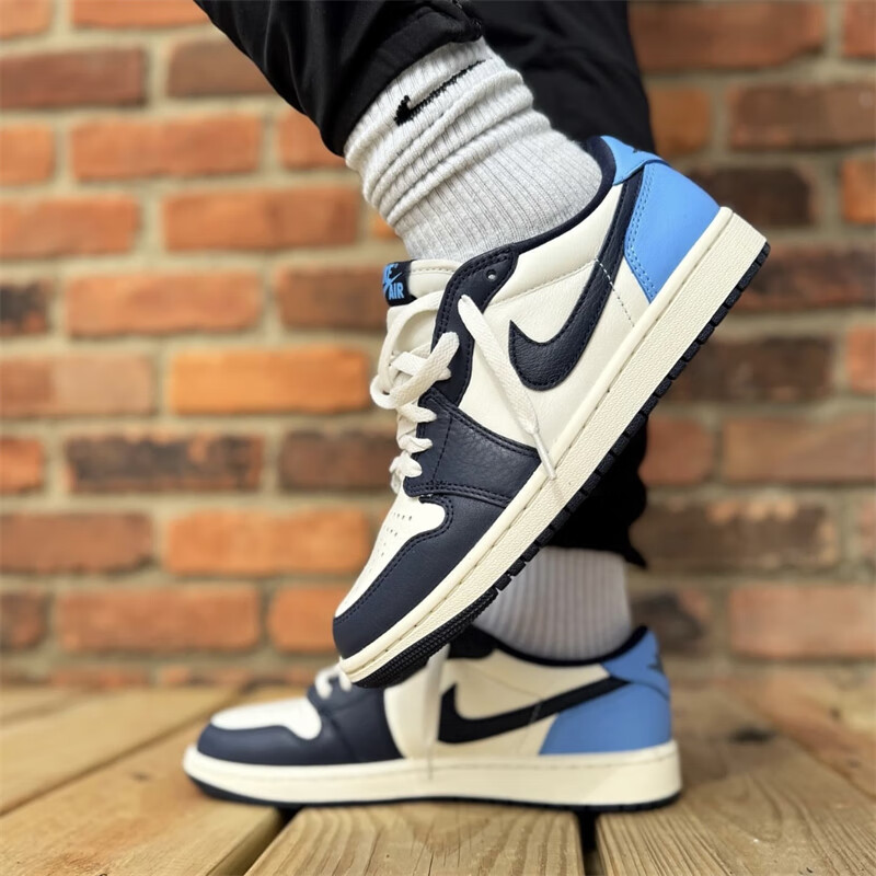 经典新款1 Low OG “Obsidian” 男女低帮运动板鞋拼接复古