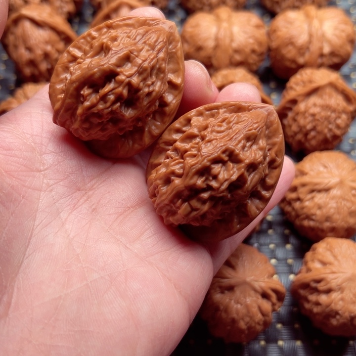 文玩核桃吊坠大红袍38