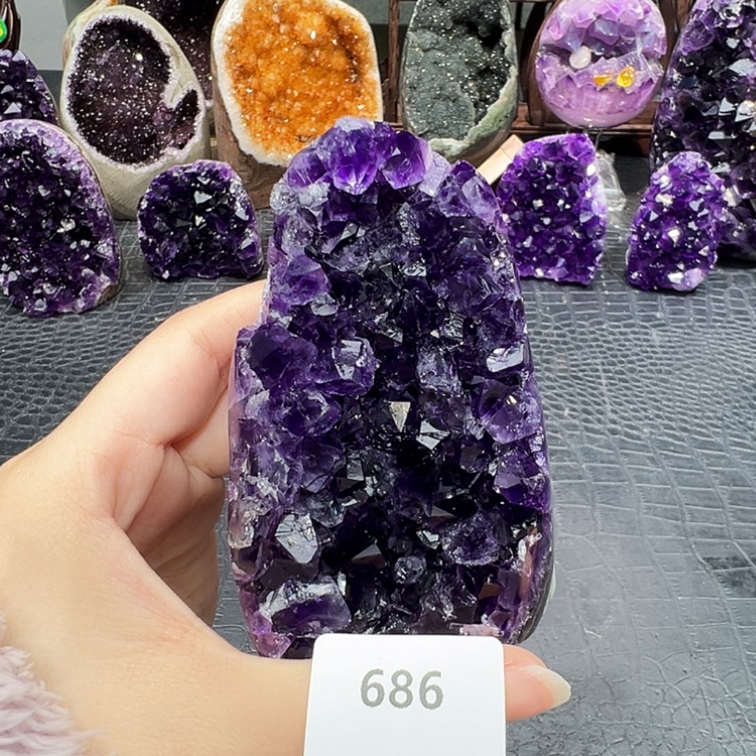 紫晶未镶嵌珠宝半成品