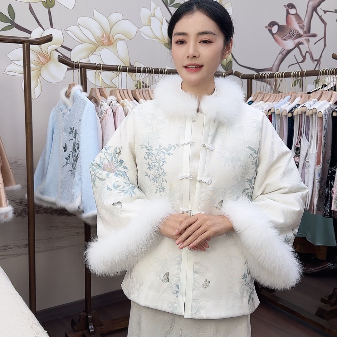 刺绣1号。朱伯伯家萝。胸围106