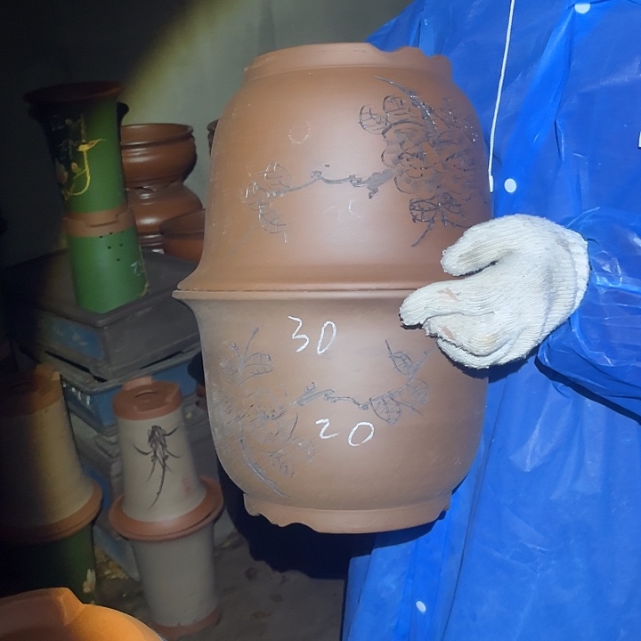 紫砂花盆紫砂花盆和小