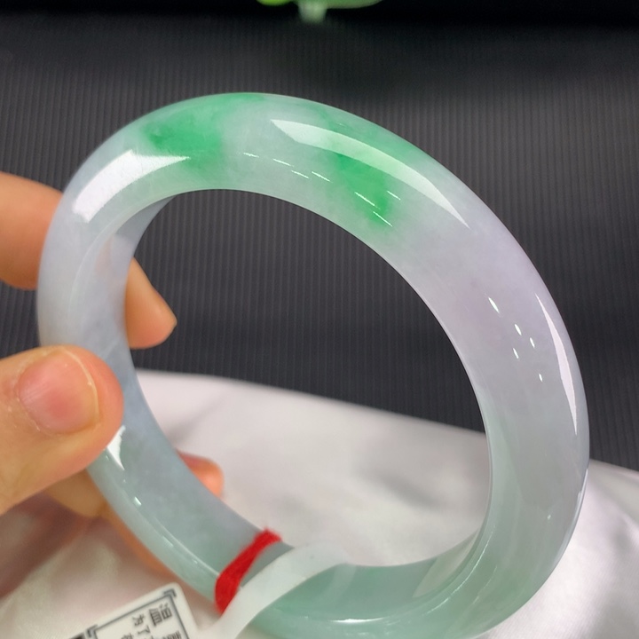 翡翠手镯未镶嵌正圈61