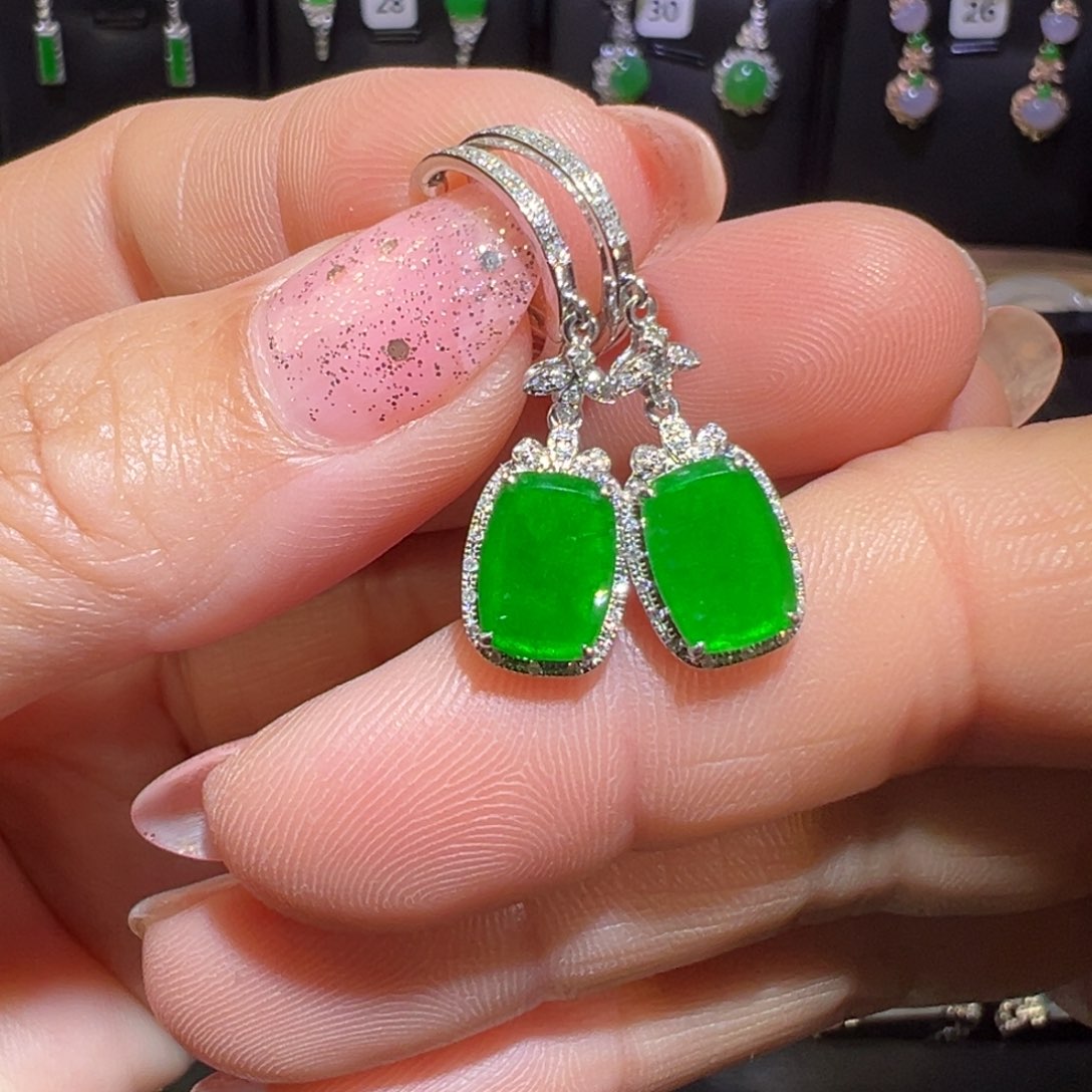 翡翠颈饰18K金镶嵌耳环