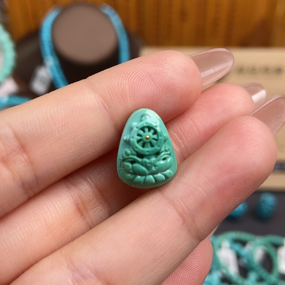 绿松石雕刻未镶嵌