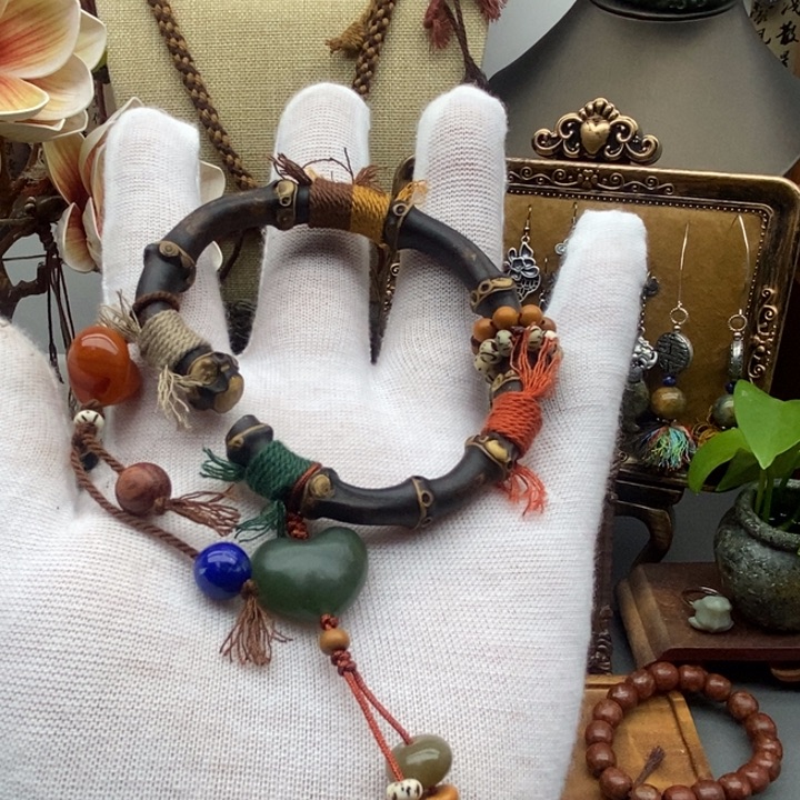 未镶嵌岫岩河磨玉（透闪石质玉）挂件F****T