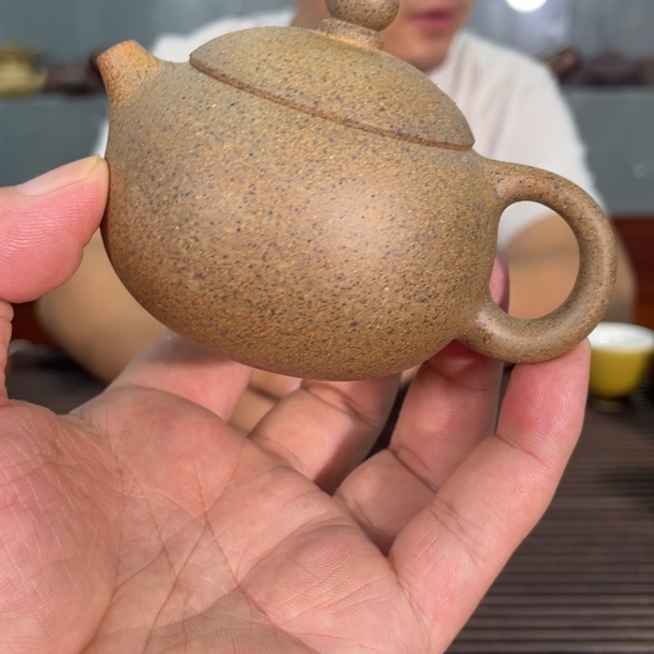 茶壶紫砂哈哈哈我也不会说自己