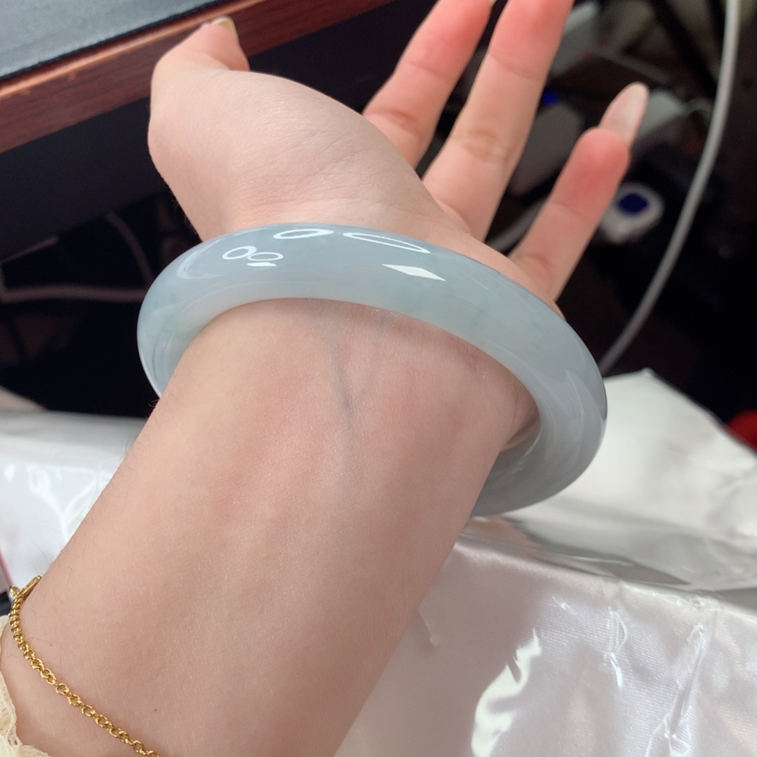 翡翠手镯未镶嵌57正圆