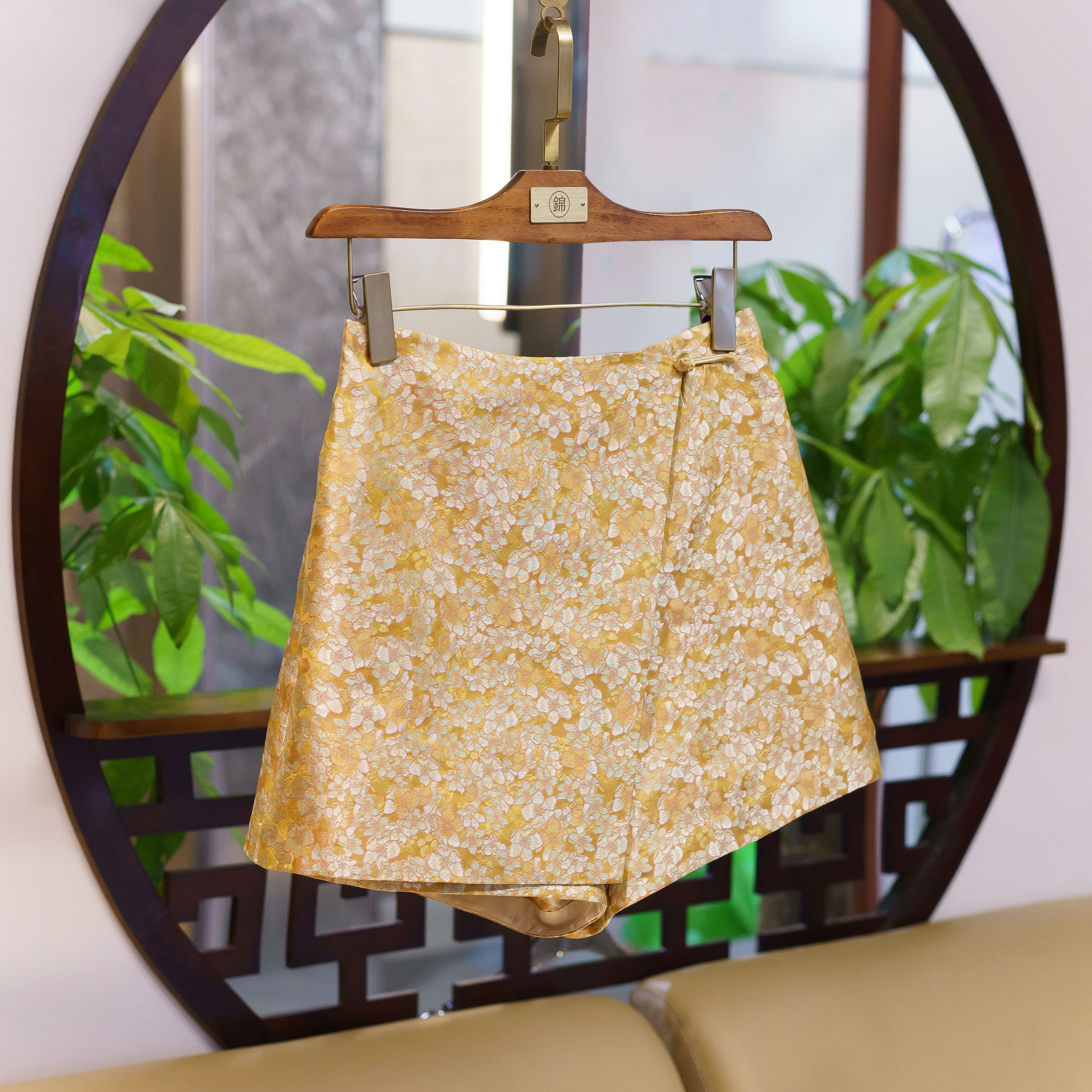 【锦系~新款】真丝提花新中式国风桑蚕丝后松紧腰短裤-K-382572