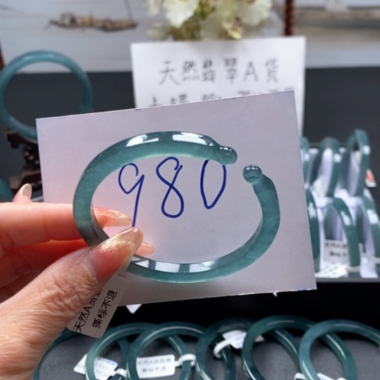 翡翠手镯未镶嵌57尺寸