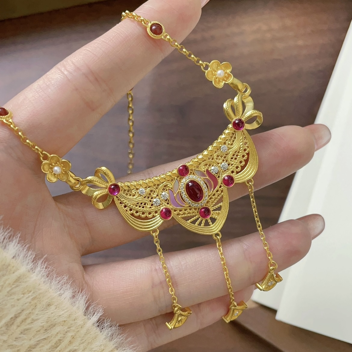 足金999镶嵌美人弯套链