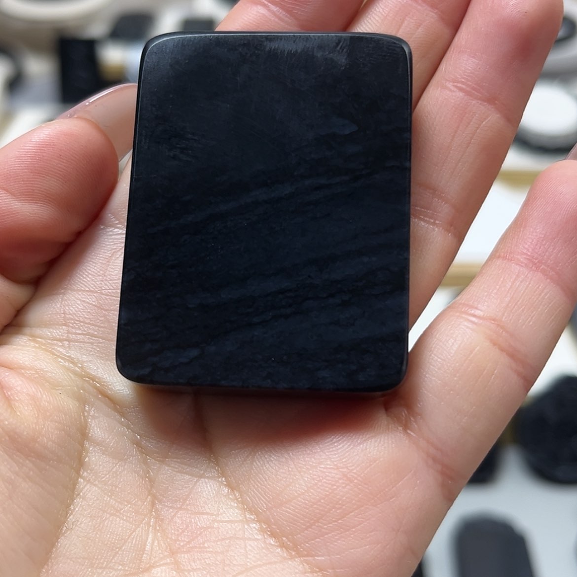 【闪购商品】和田玉（墨玉）吊坠(不含链)未镶嵌钢板61克左右聚墨青花