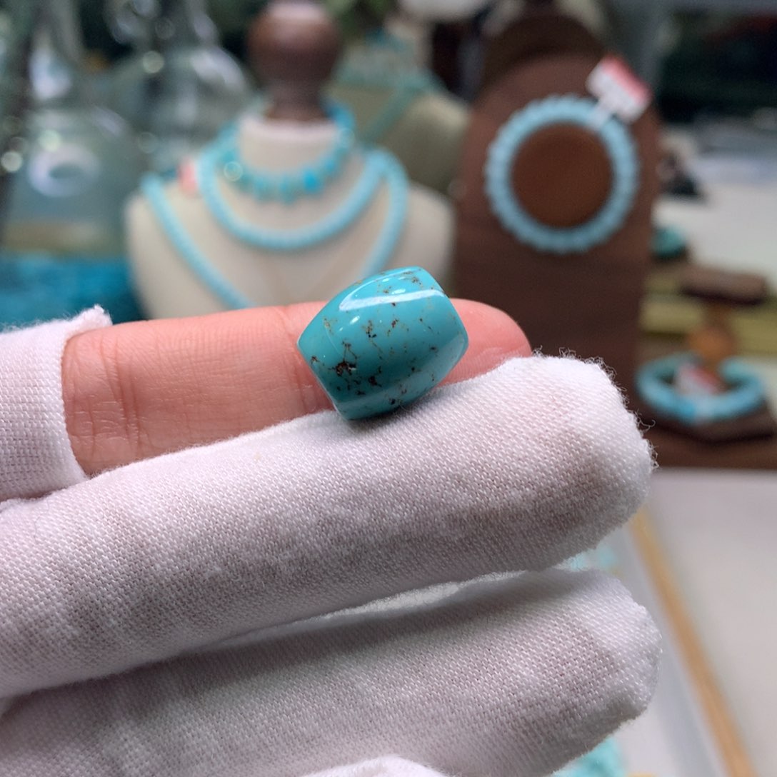 绿松石配饰未镶嵌