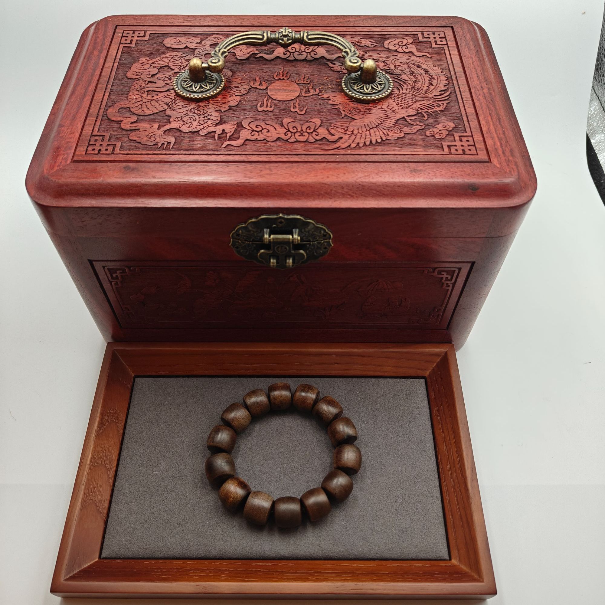 PJHZ216+PZ131Z(聚元堂专属)越南福山黄金沉香+箱子（多样性发货）