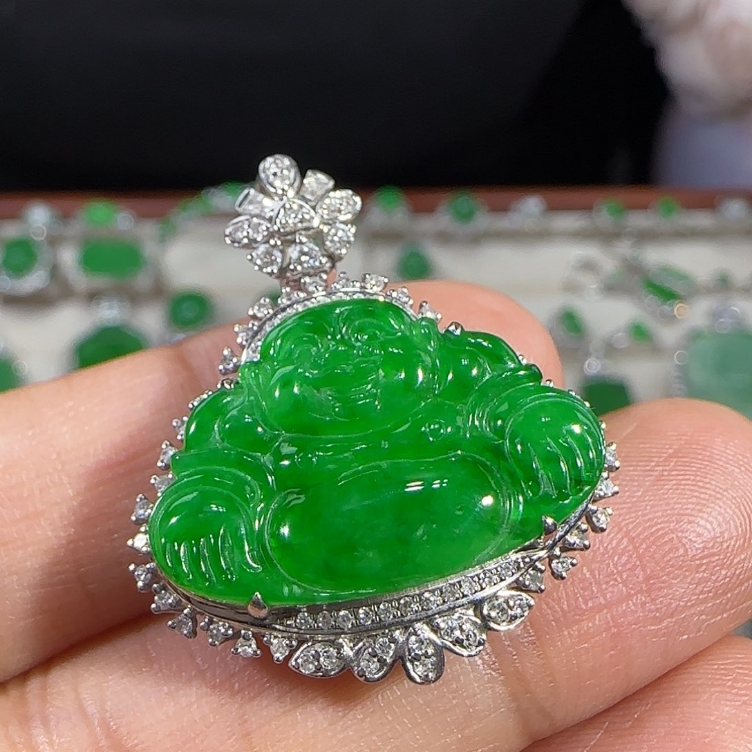 翡翠吊坠(不含链)18K金镶嵌