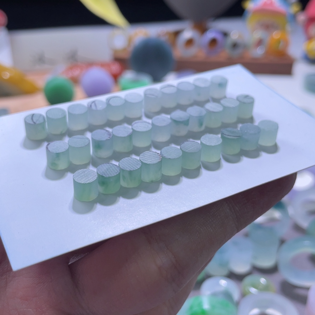 定制翡翠未镶嵌包工圆珠