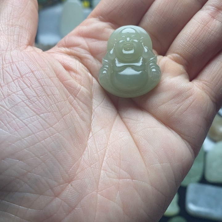 和田玉吊坠未镶嵌