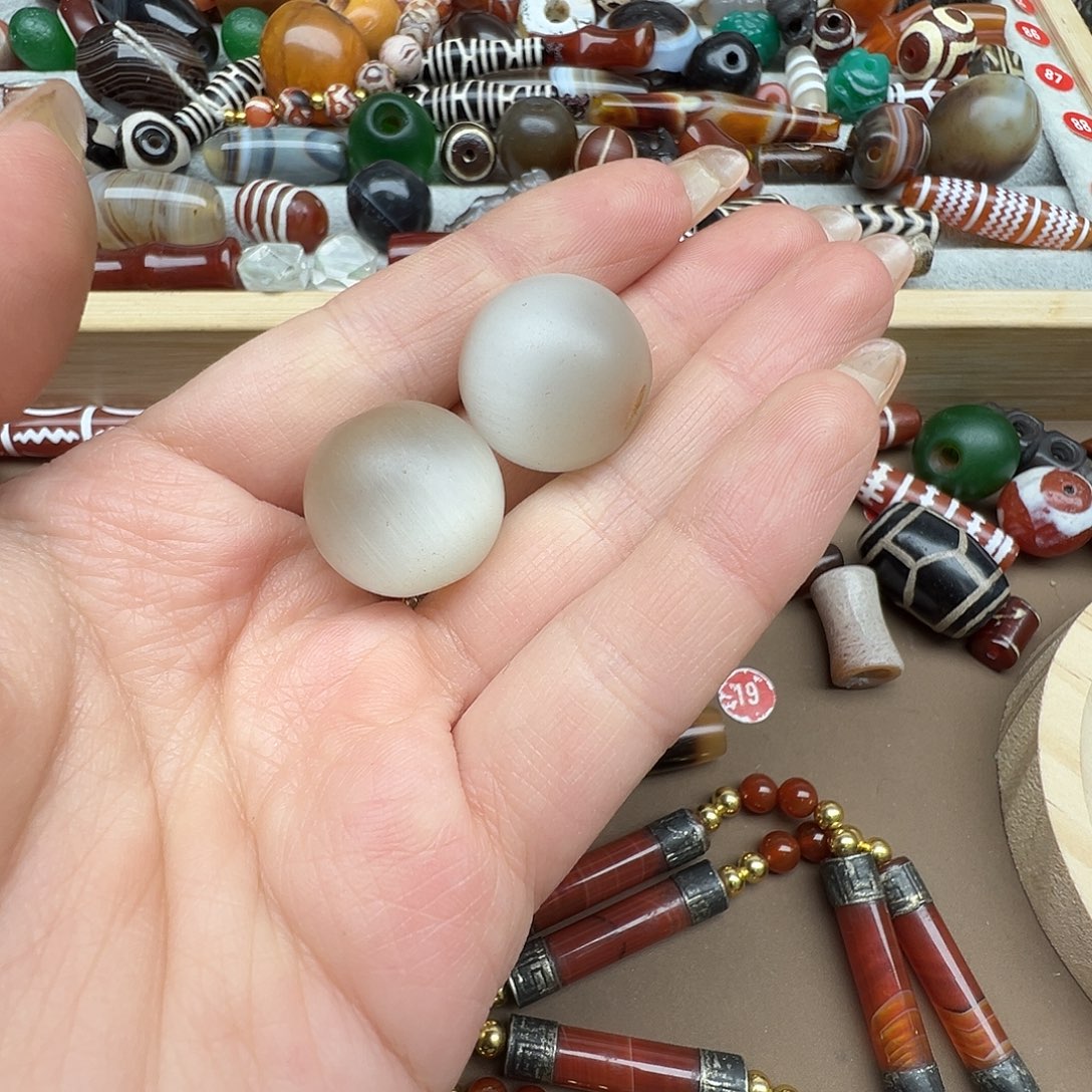 玛瑙/玉髓未镶嵌珠宝半成品琉璃